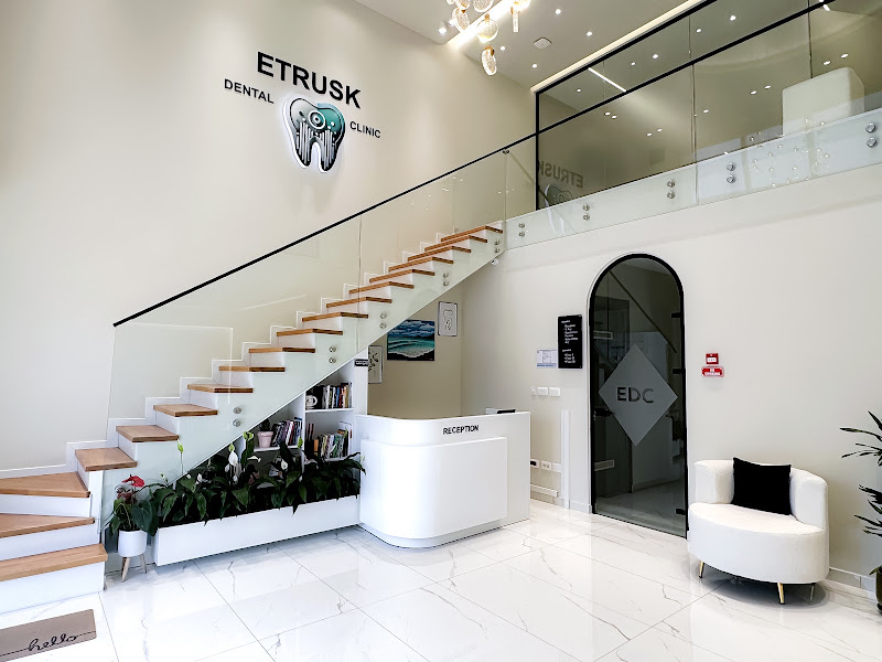 Etrusk Dental, klinikë dentare në Durrës – foto 2
