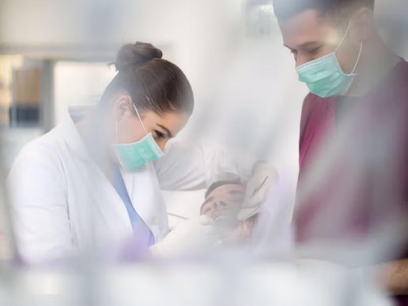 Chicago Dental Studio, klinikë dentare në Sarandë – foto 2
