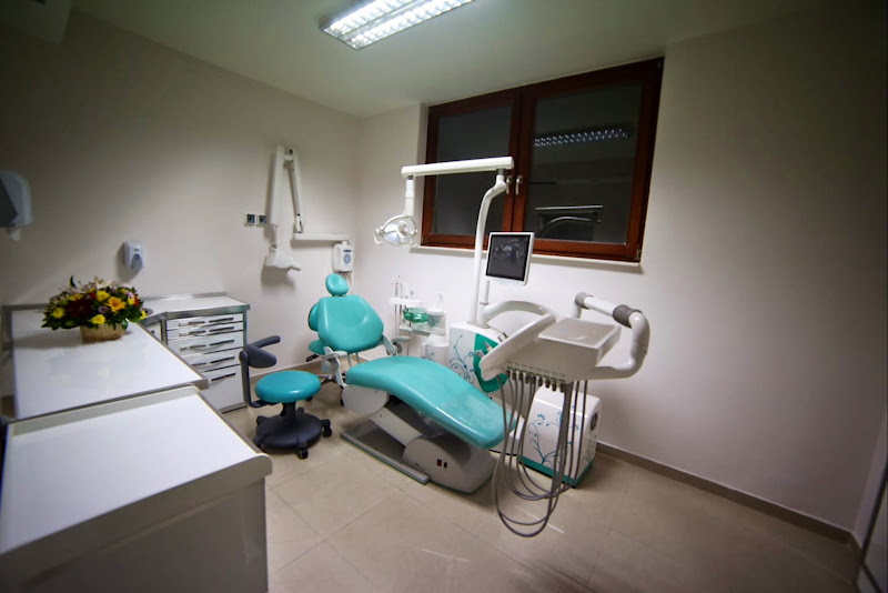 Dental Estetik, klinikë dentare në Tiranë – foto 2