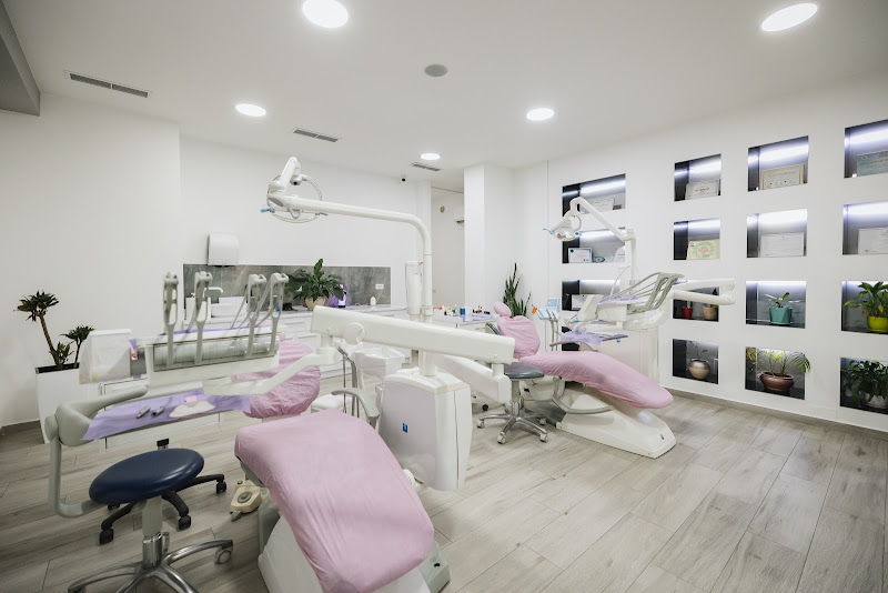 Lotus Dental Clinic, klinikë dentare në Vlorë – foto 2