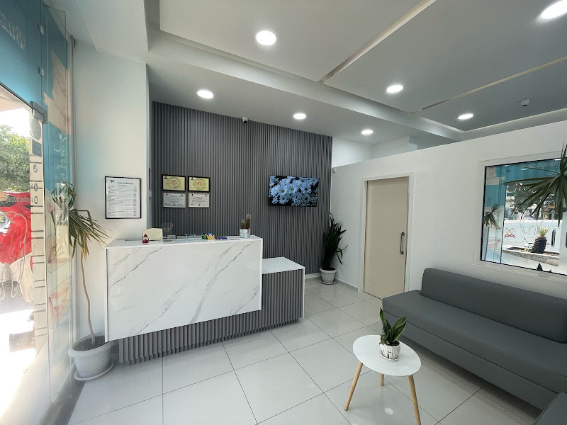 Klinika Dentare Sergej Zhupa, klinikë dentare në Sarandë – foto 2