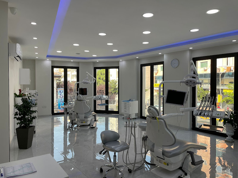 Ak Turk Dental, clinica dentale a Scutari – foto 2